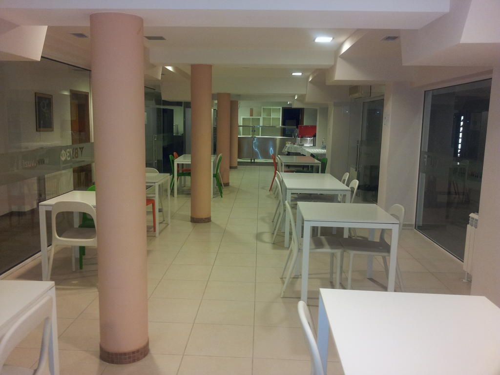 Hostel Elena *